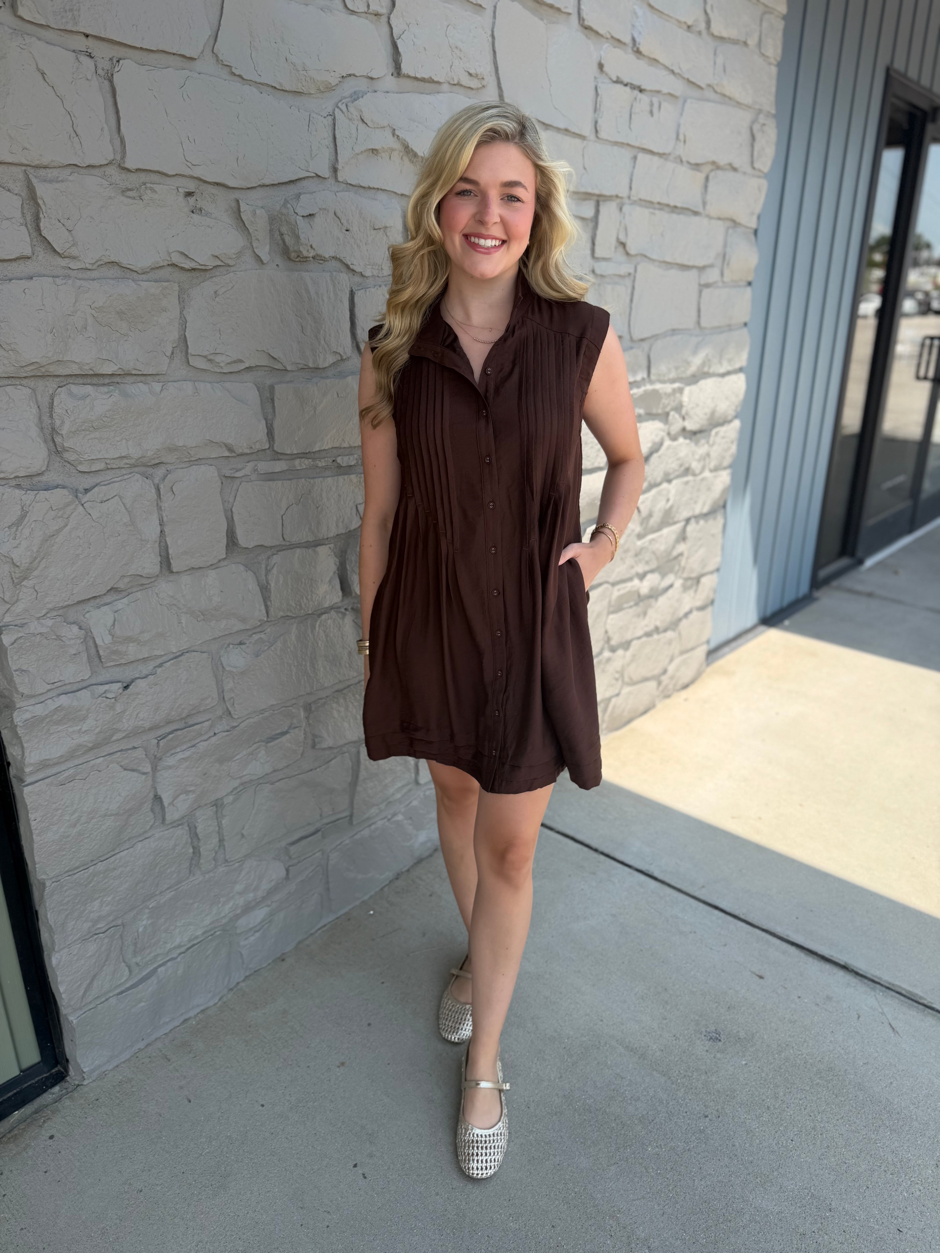 Gale Pleated Sleeveless Dress - Chocolate