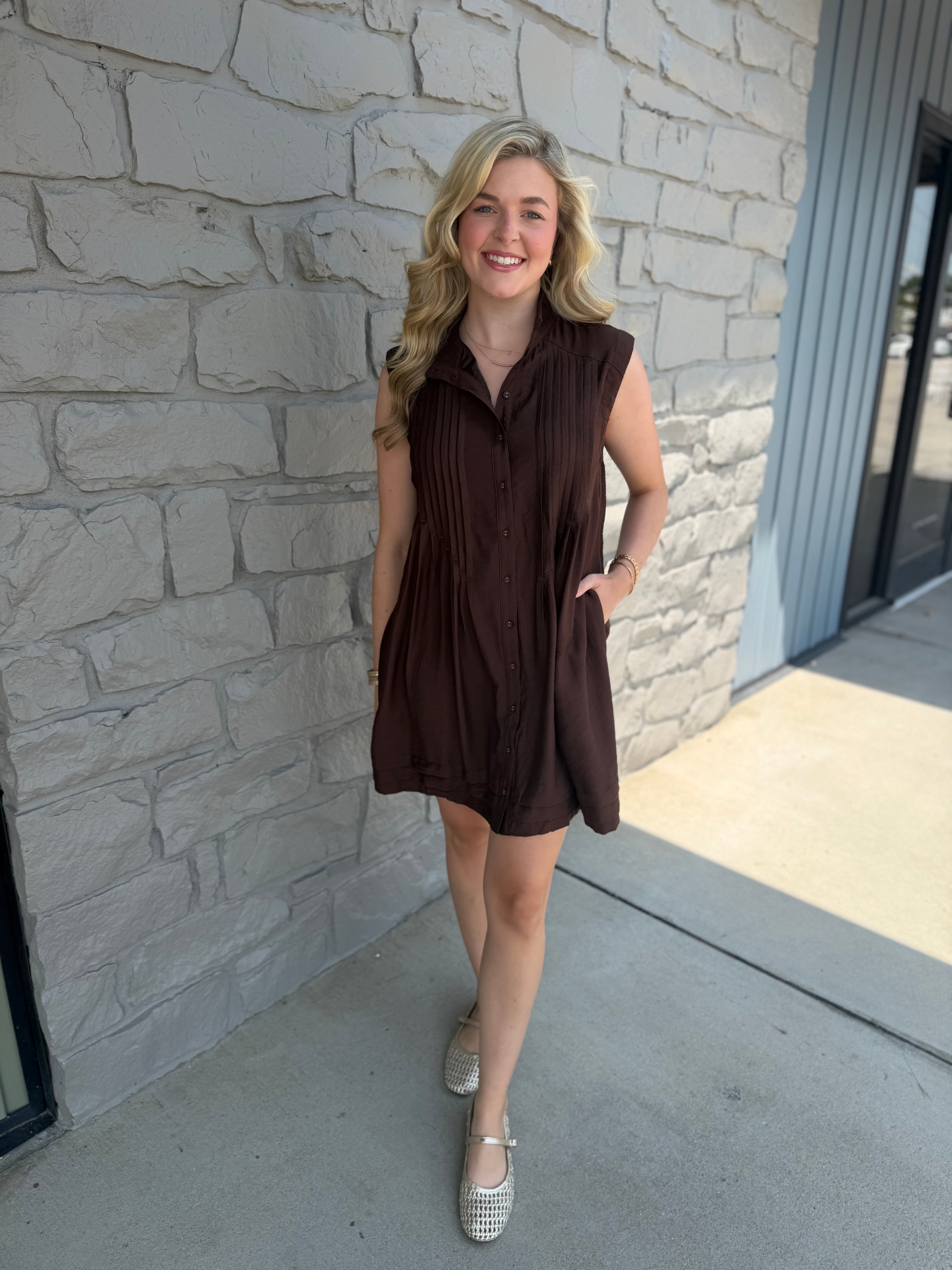Gale Pleated Sleeveless Dress - Chocolate
